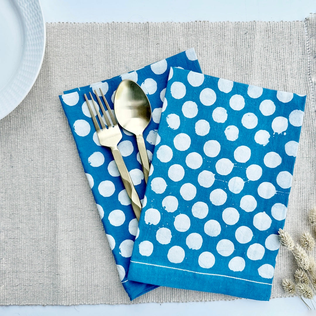 Blue polka dots cotton dinner napkins, reusable cloth table napkins for dining
