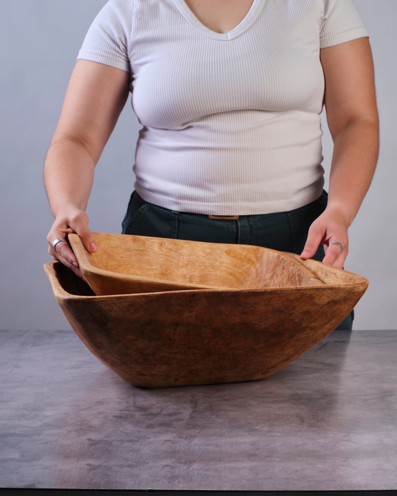 14" Medium Nesting Square Bowl
