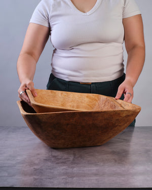 14" Medium Nesting Square Bowl