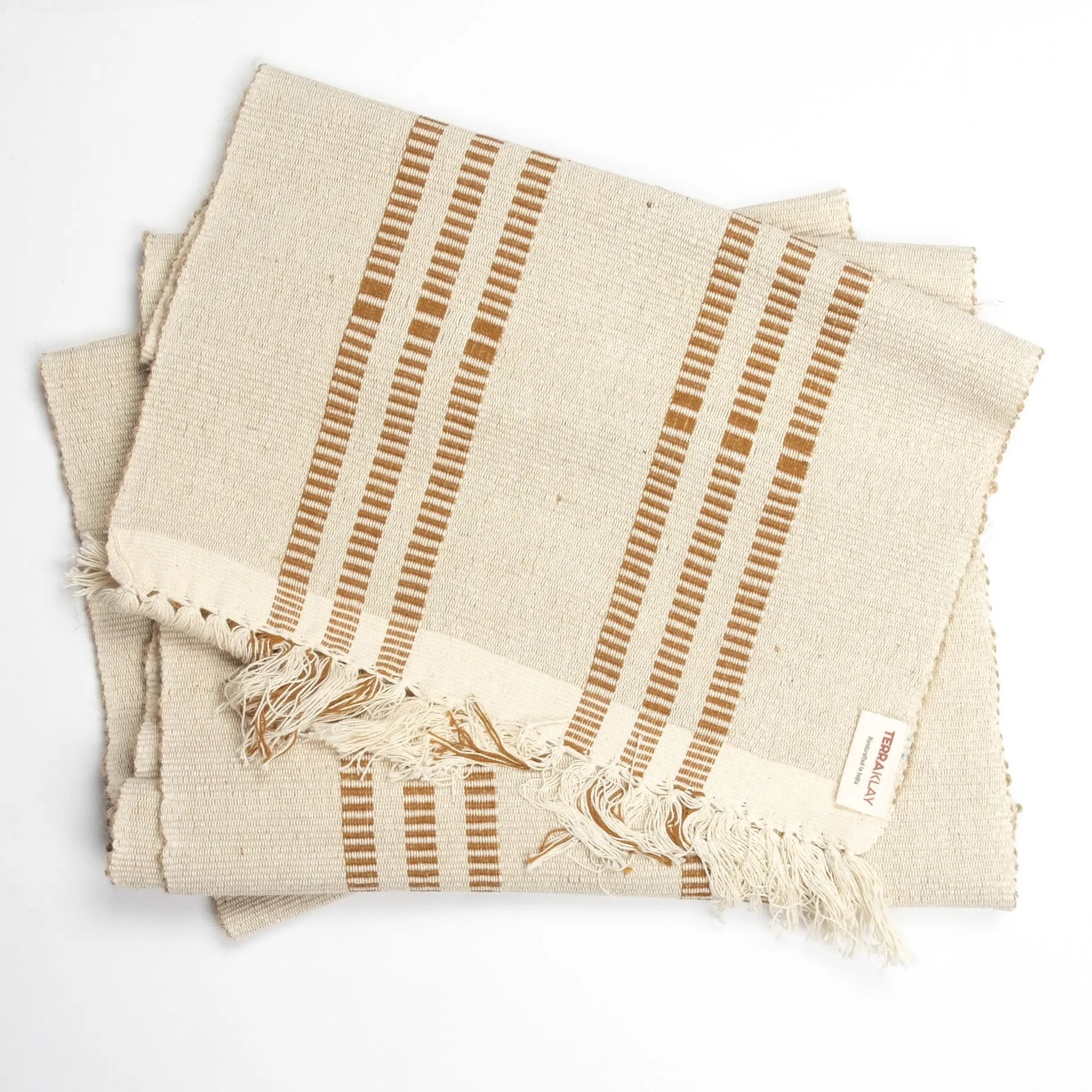 "Washable neutral table runner, classic dining table and party decoration"