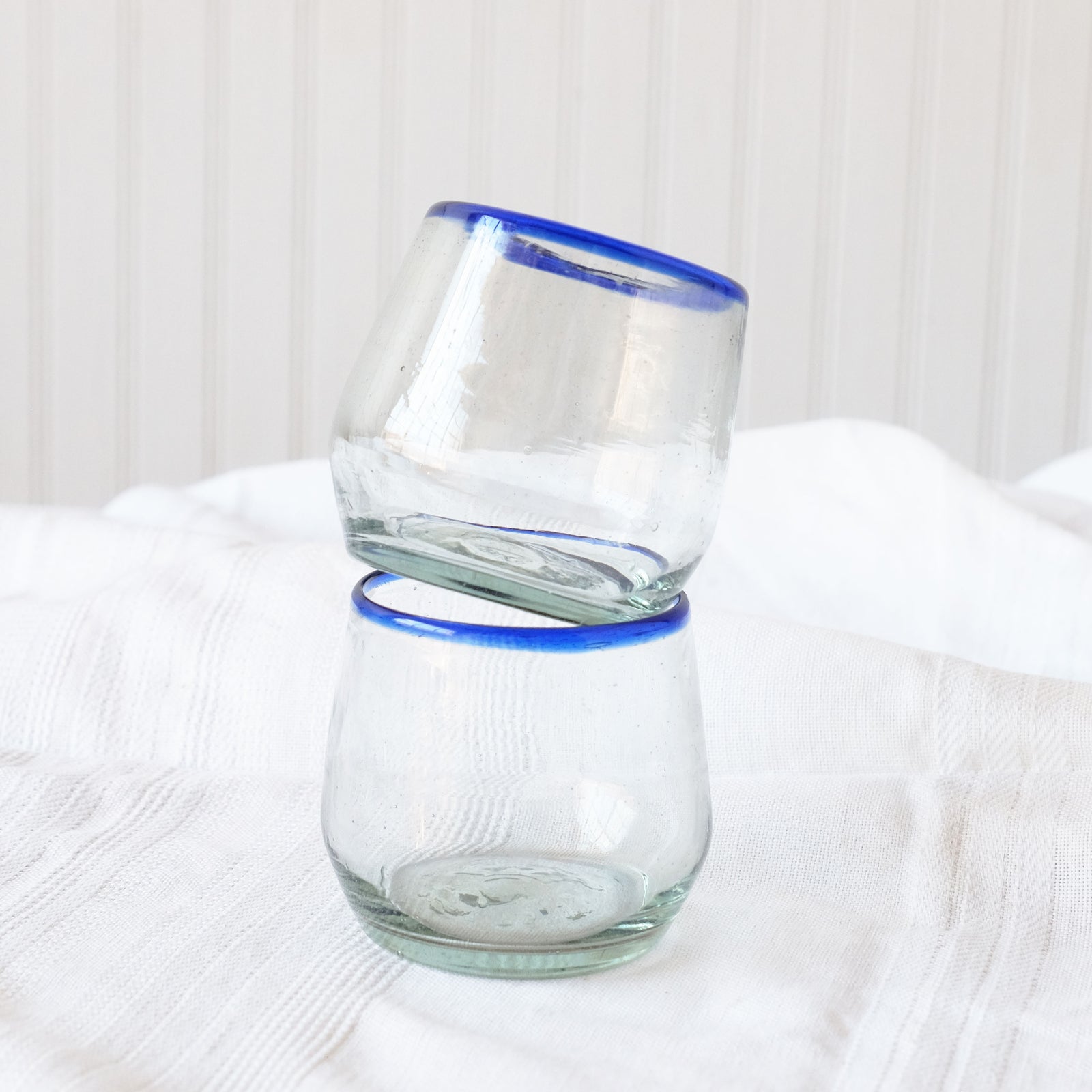 Blue Rim Roly Wine Glass