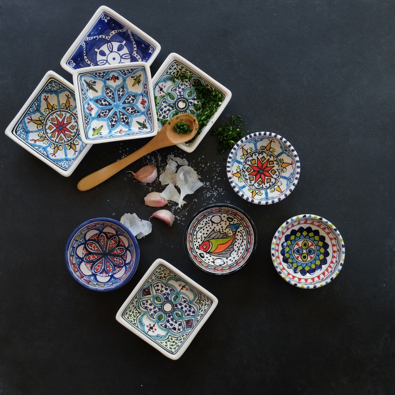 Small Ceramic Bowl Assortment (32 pieces)